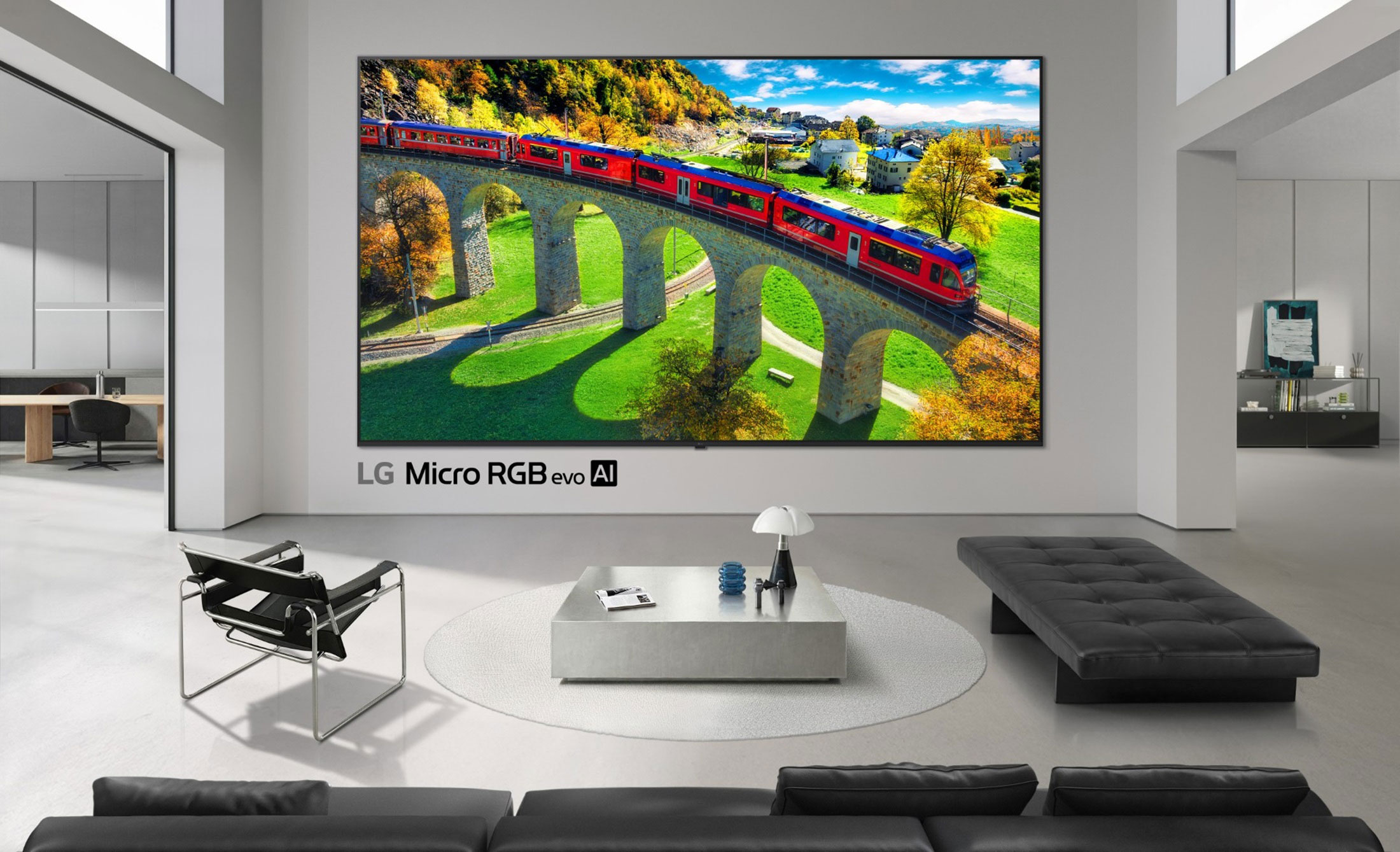 LG、3色LED採用の液晶テレビ「Micro RGB evo」発表。有機EL制御技術を応用
