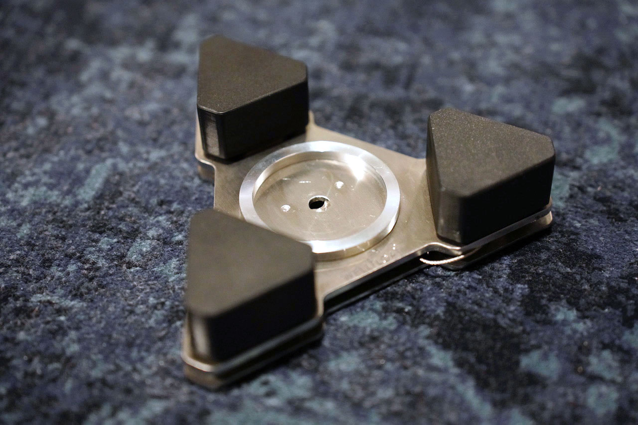 これはと思えるインシュレーターに出会えたかもしれない by山之内正