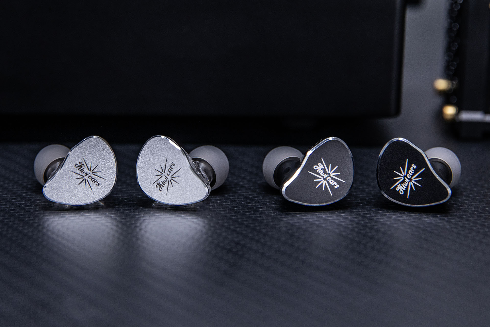 Kiwi Ears、DLC振動板搭載で約5000円の有線イヤフォン「Belle」