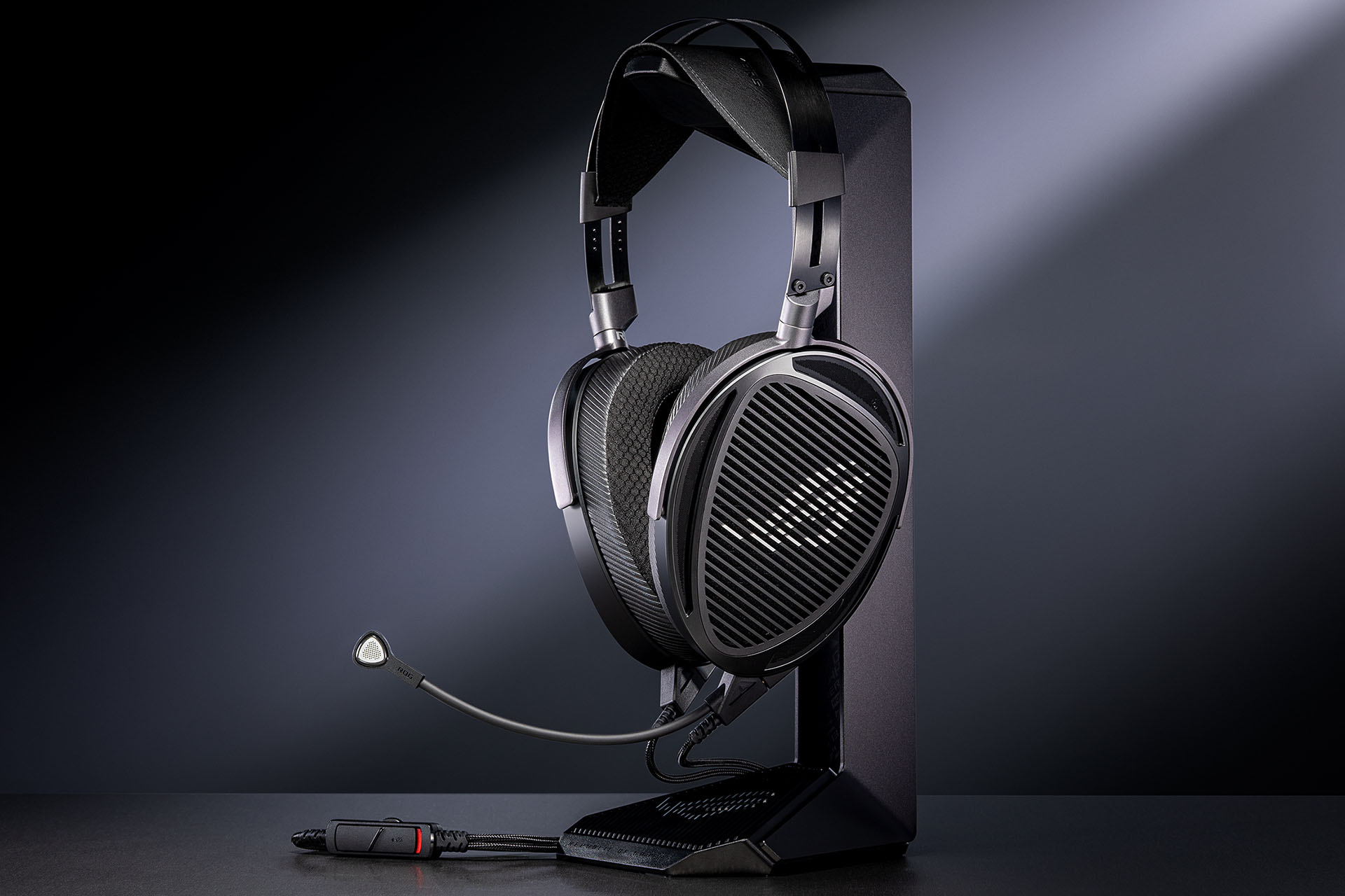 ROG×HIFIMAN、平面磁界ドライバ・ゲーミングヘッドセット「ROG Kithara