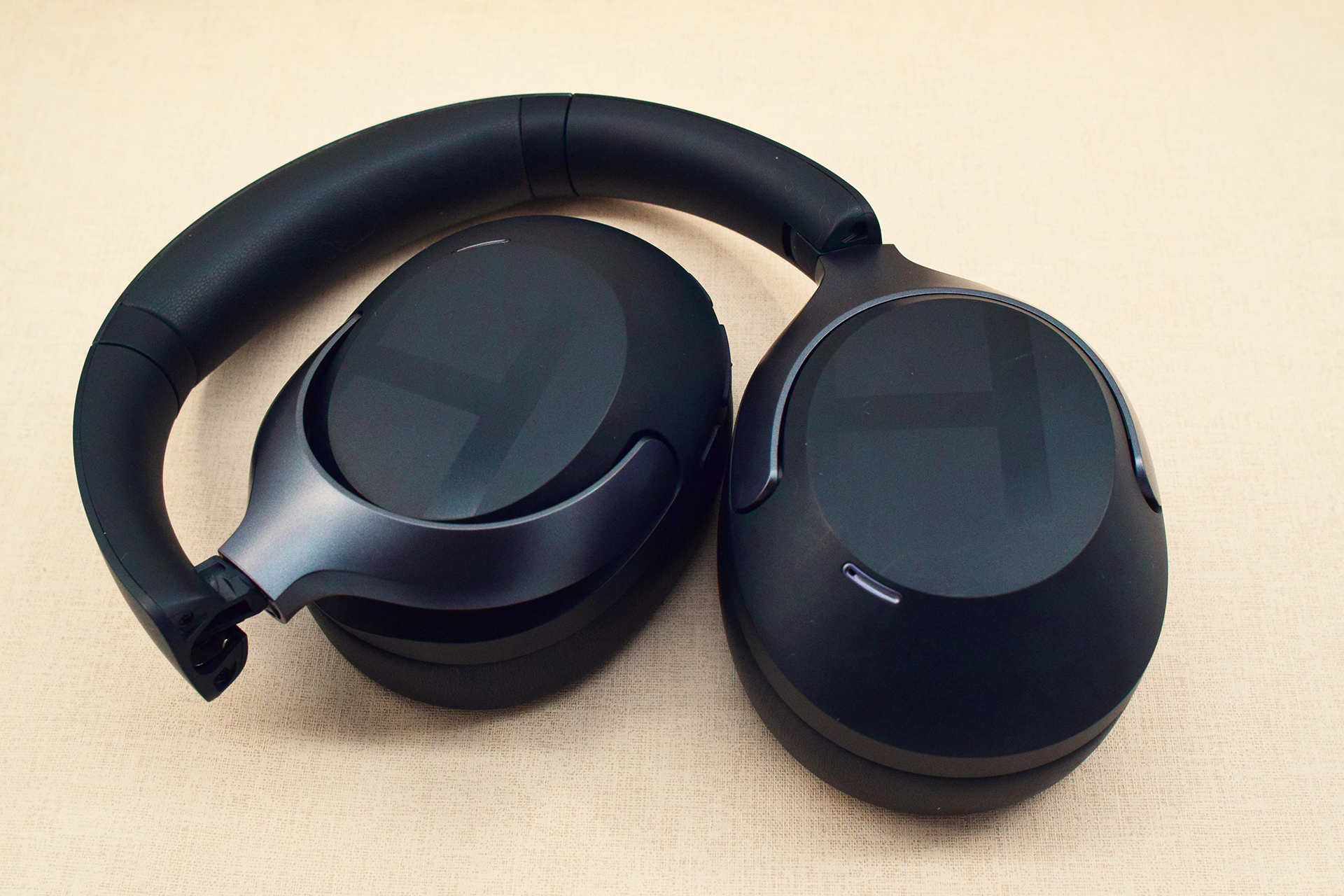 【小寺信良の週刊 Electric Zooma!】恐るべき高コスパの秘密。「HAYLOU S40」を聴く