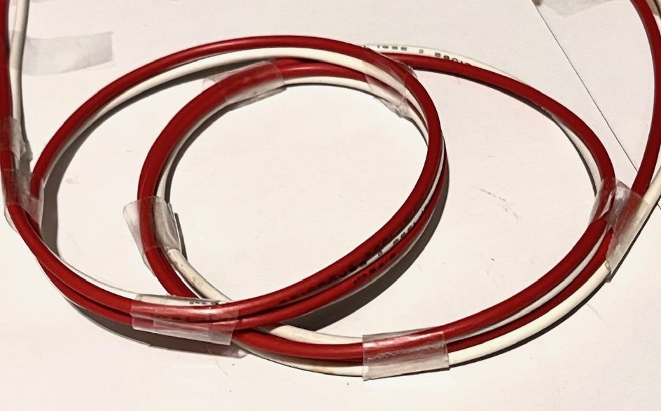 スピーカーケーブル、赤と黒のツイスト練り、ブレイド構造 AudioQuest、新構造で“トルクが大きい”スピーカーケーブル「Brave