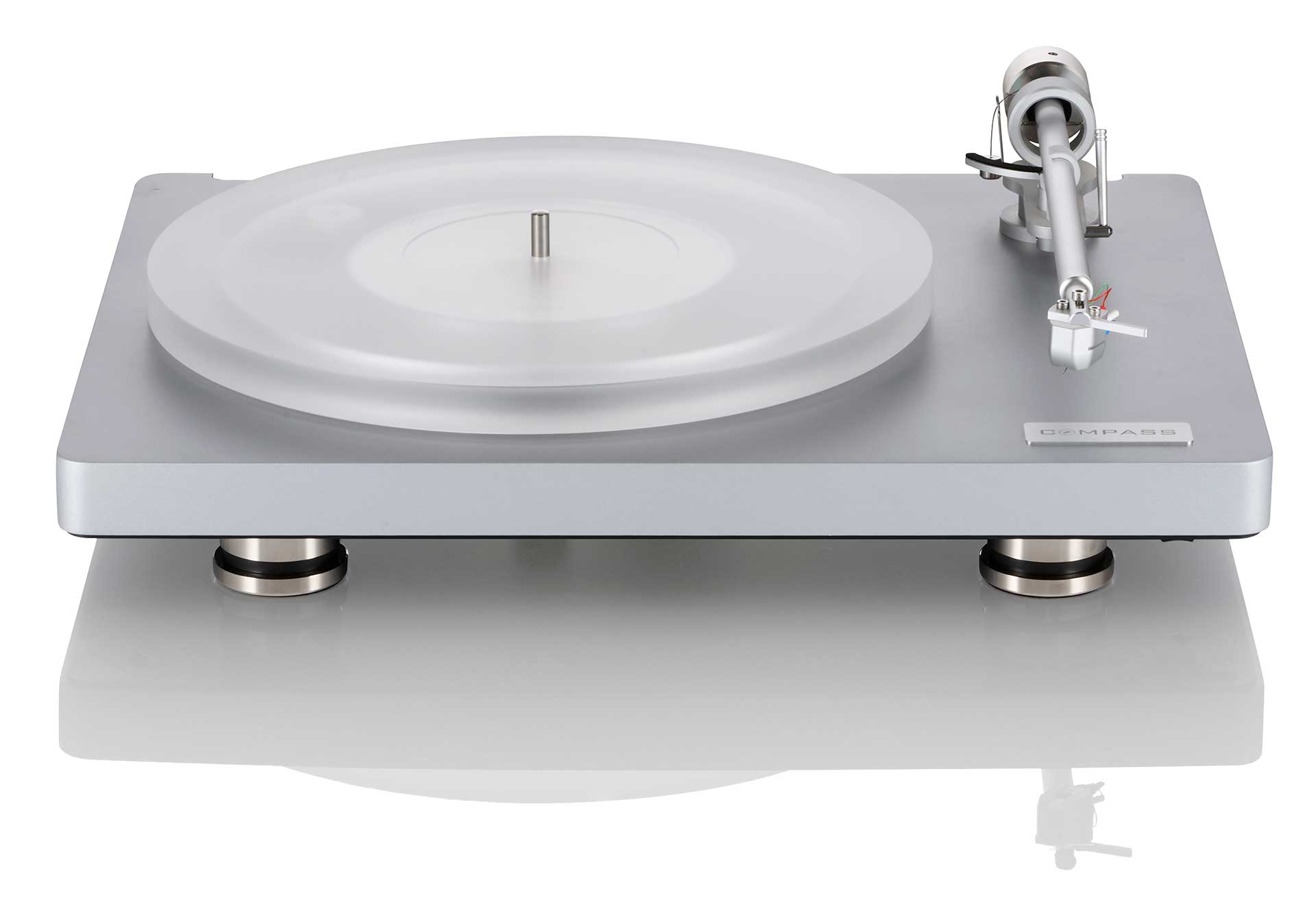 Clearaudio、上位機の技術をシンプルボディに凝縮したターンテーブル。MMカートリッジやトランス電源も