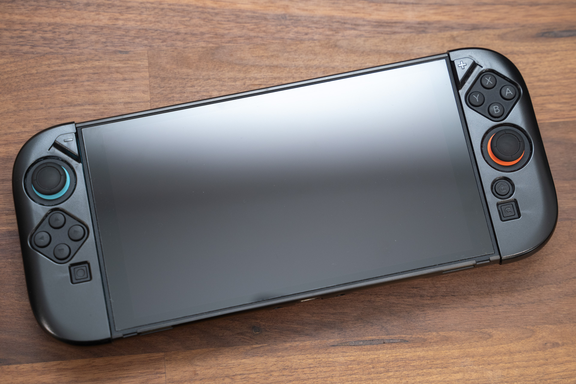 “ケースをつけていないかのような”Switch 2用カバー「PITA FULL COVER GRIP CASE」。LEPIC GAMING