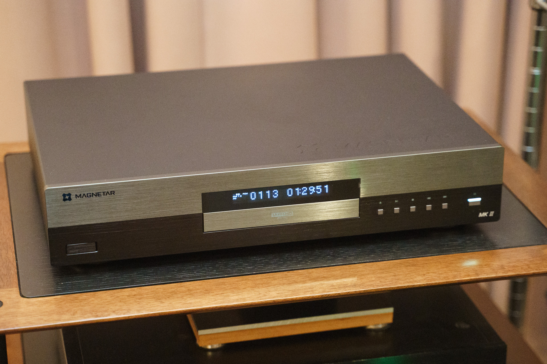 ユニバーサルプレーヤーを死守せよ! ディスクを今後も楽しむための1台、音に磨きをかけたMAGNETAR「UDP800 MKII」[Sponsored]