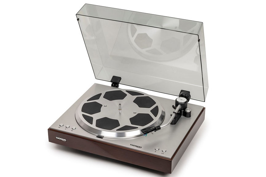 トーレンス、ダイレクトドライブにナイフエッジTP160アームを組み合わせた「TD404DD」