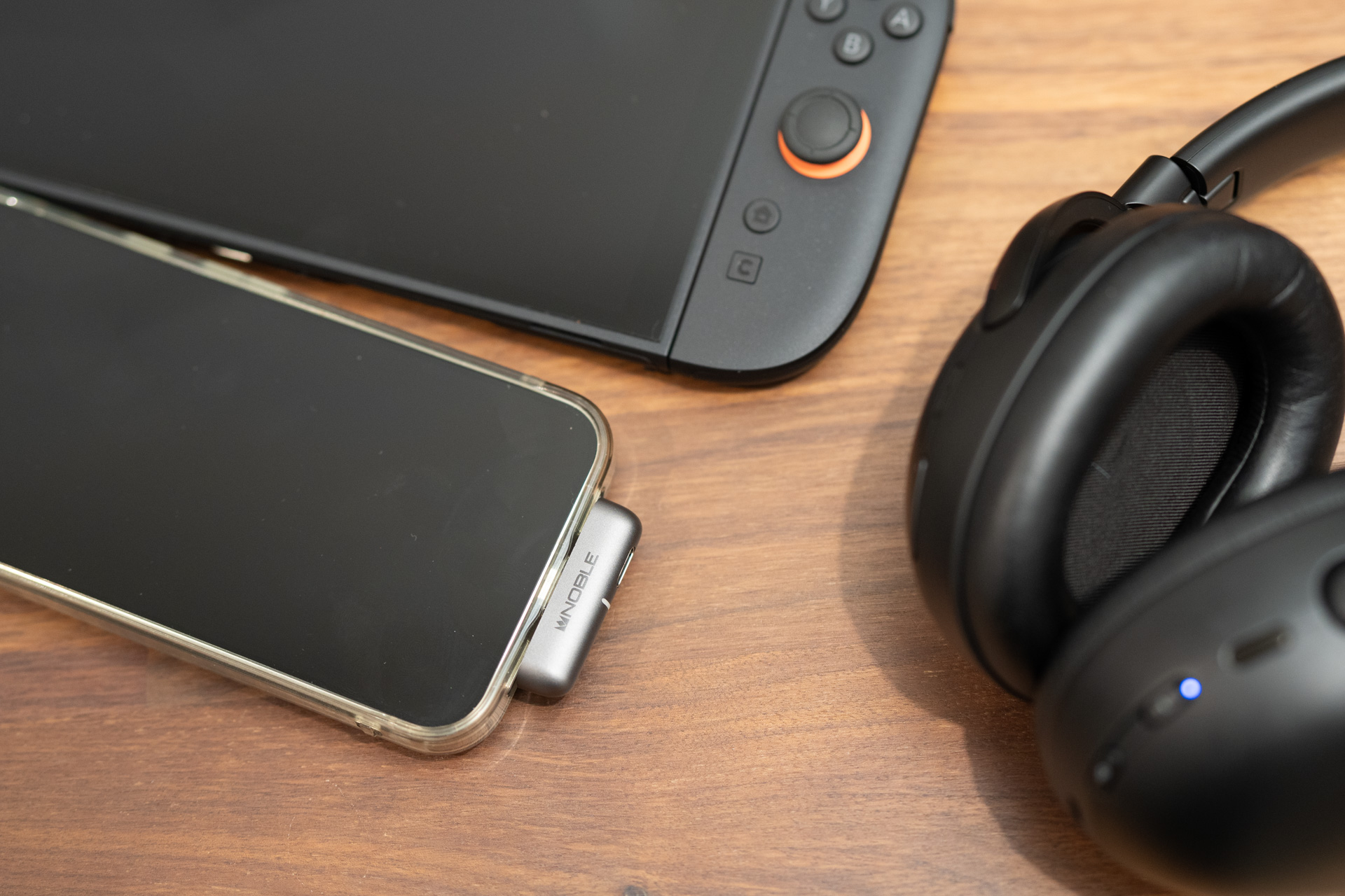 ガチなオーディオメーカーが作ったBluetooth送信機、Noble Audio「Sceptre」でイヤフォン/ヘッドフォンの真価発揮![Sponsored]