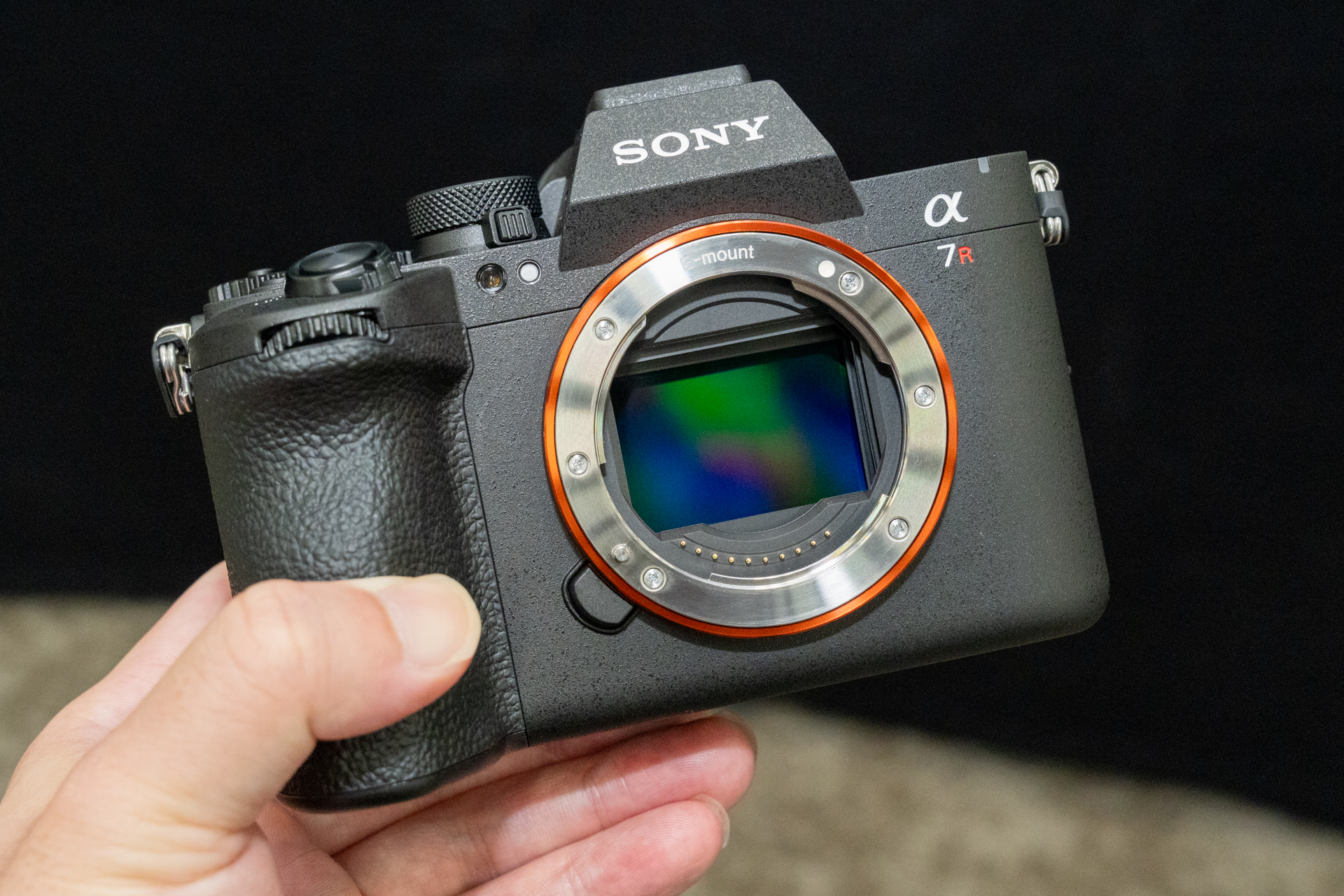 ソニー、最大6680万画素積層センサー×「BIONZ XR2」で8K30p撮影対応「α7R VI」