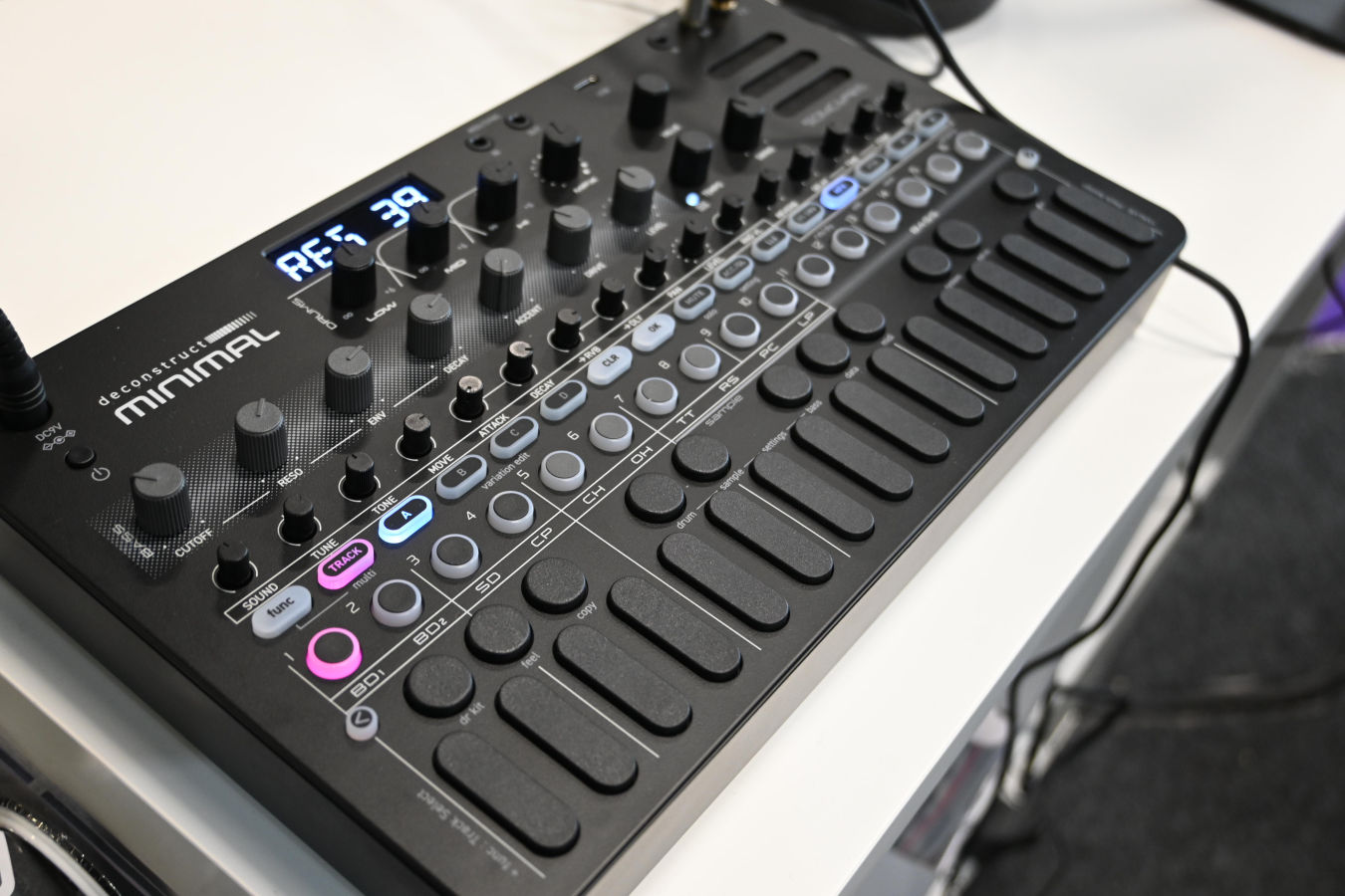 藤本健のDigital Audio Laboratory】ユニークなシンセ技術が続々！世界