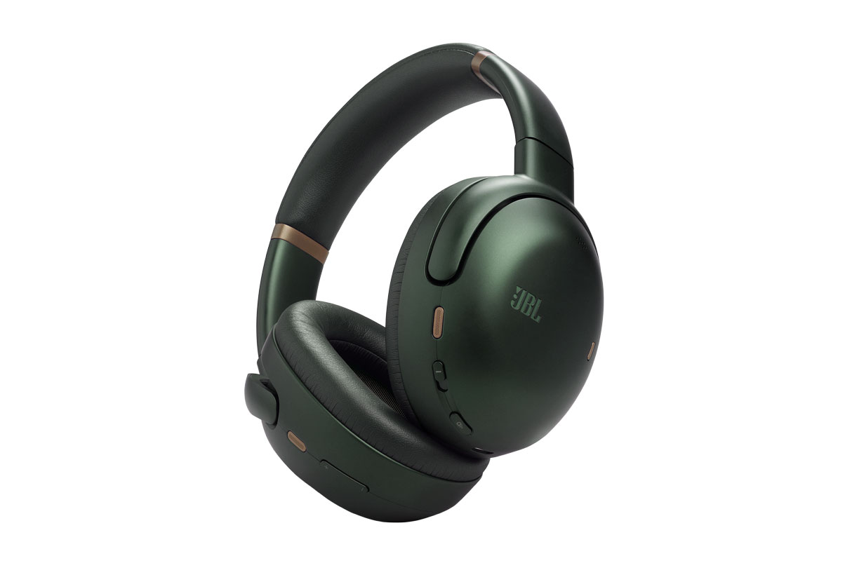 JBL「Tour One M3」「Tour Pro 3」にグリーン追加。新ファームでサウンド＆UI刷新