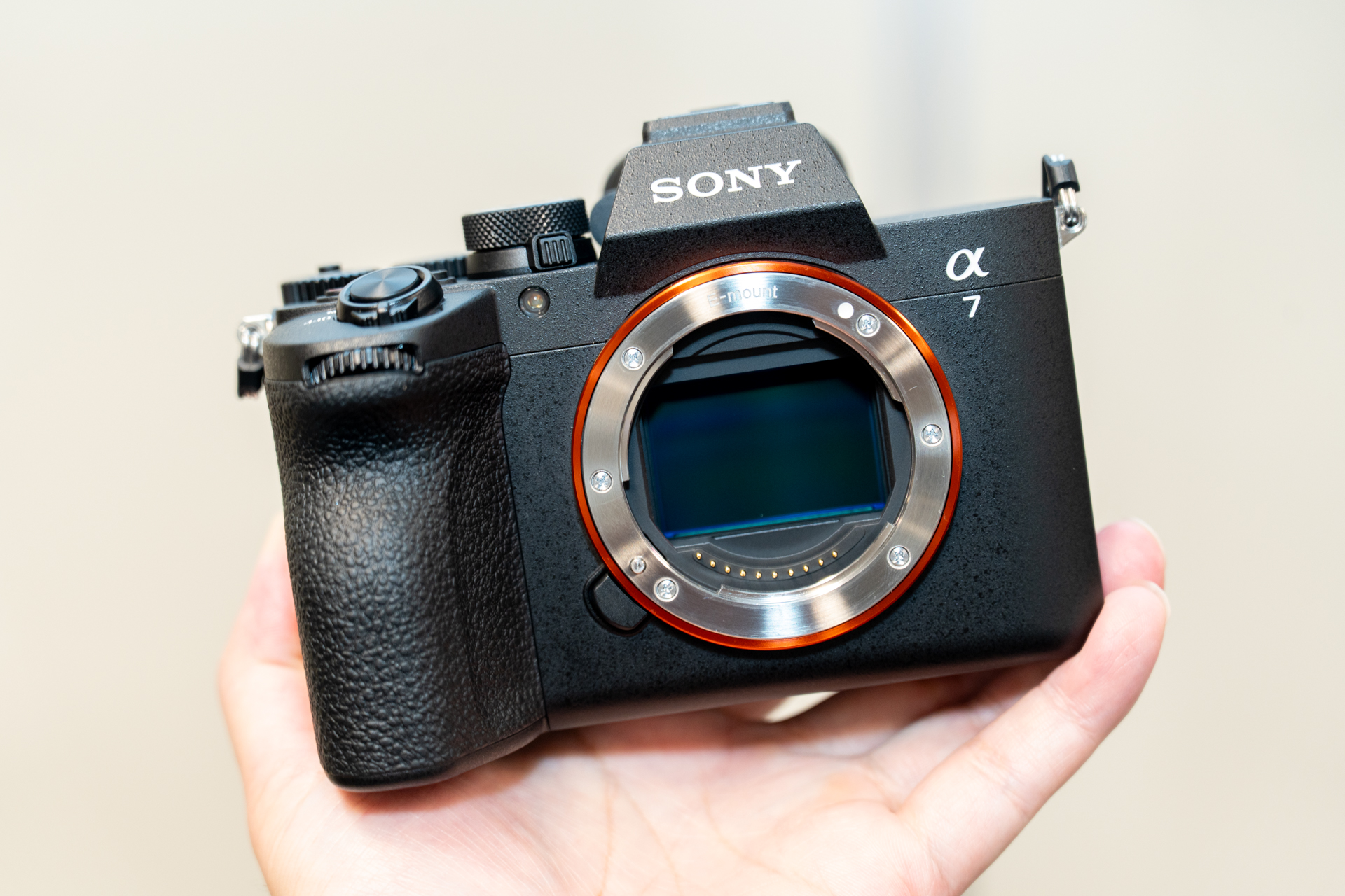 ソニー「α7 V」、96kHz/32bit float収録や動画への電子署名書き込みに対応