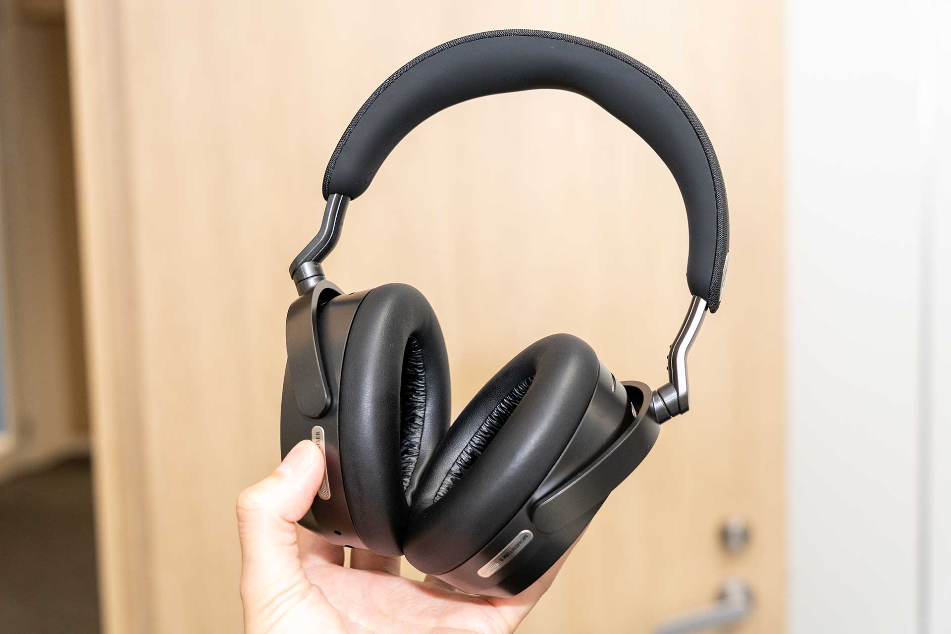 ゼンハイザー史上最強ANCヘッドフォン「MOMENTUM 5 Wireless」。初