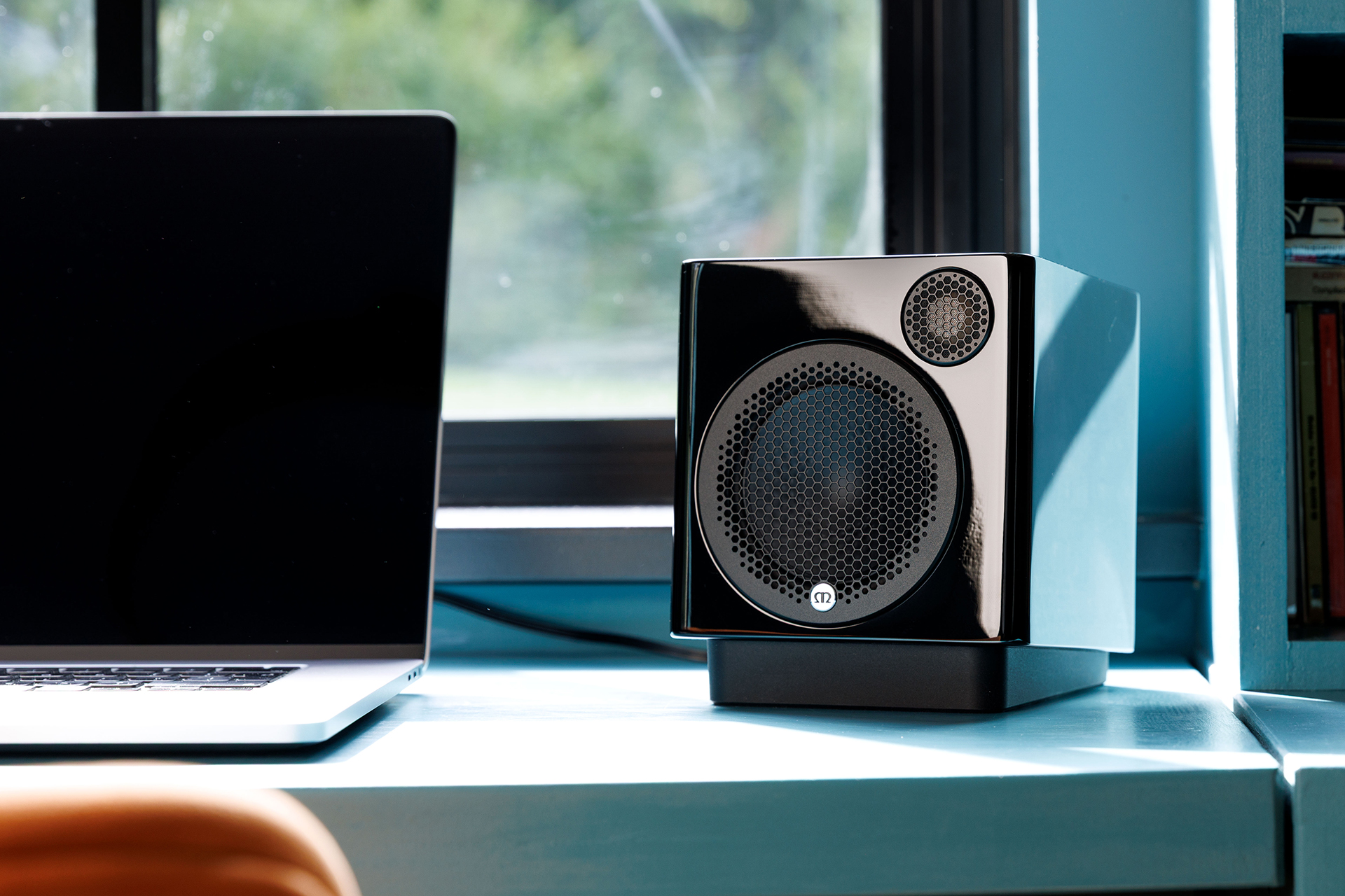 Monitor Audioから、超小型デスクトップスピーカーなど「Radius Series 4G」