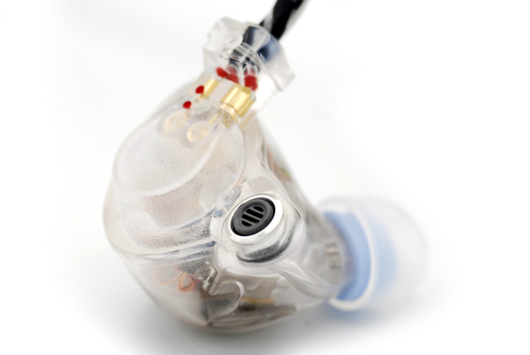 FitEar「派手さでごまかさない実在感」10ドライバ×アンビエントフィルタのIEM「Lilior Universal」