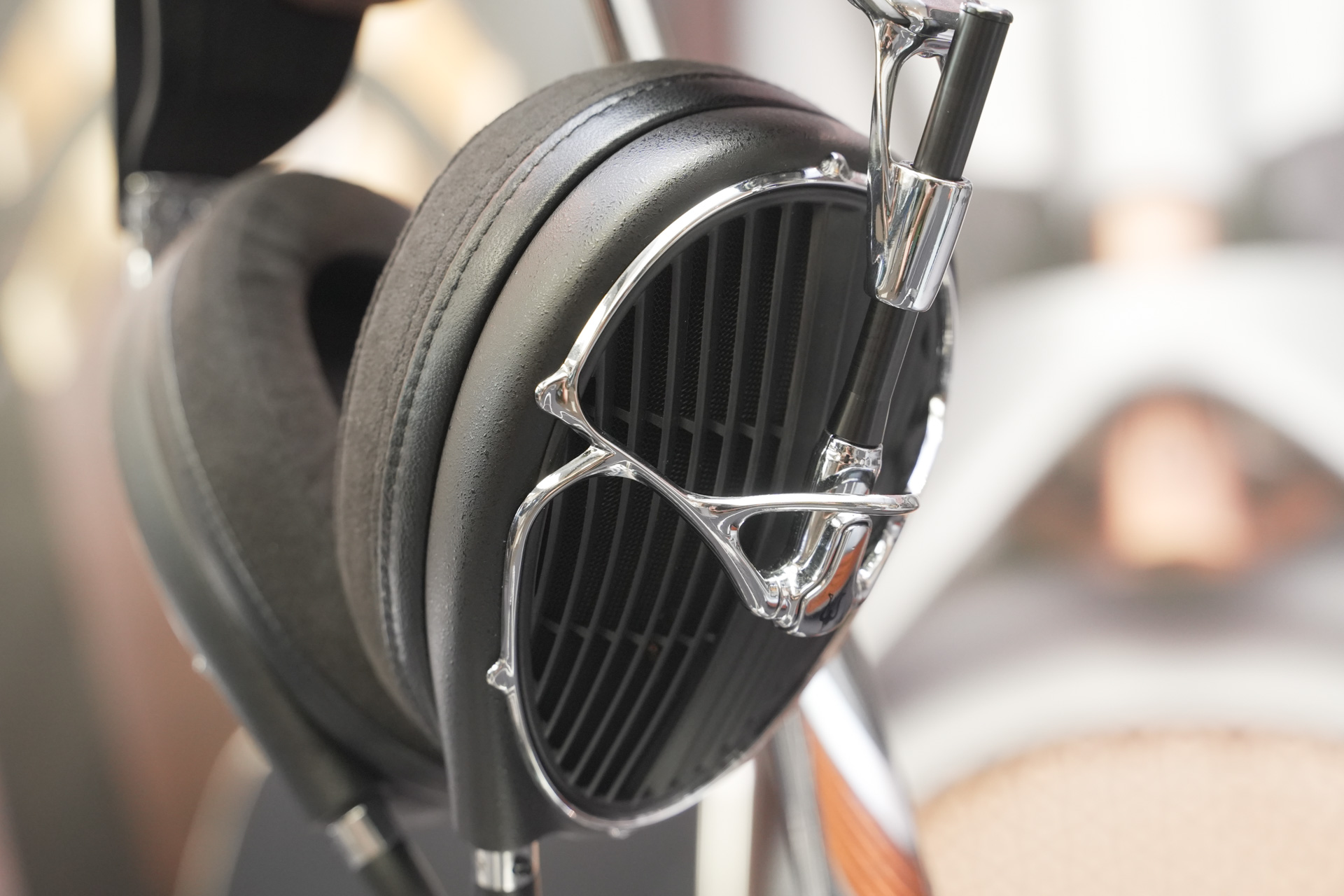 Meze Audio「ARTA」降臨、高インピーダンスな平面磁界型ドライバ