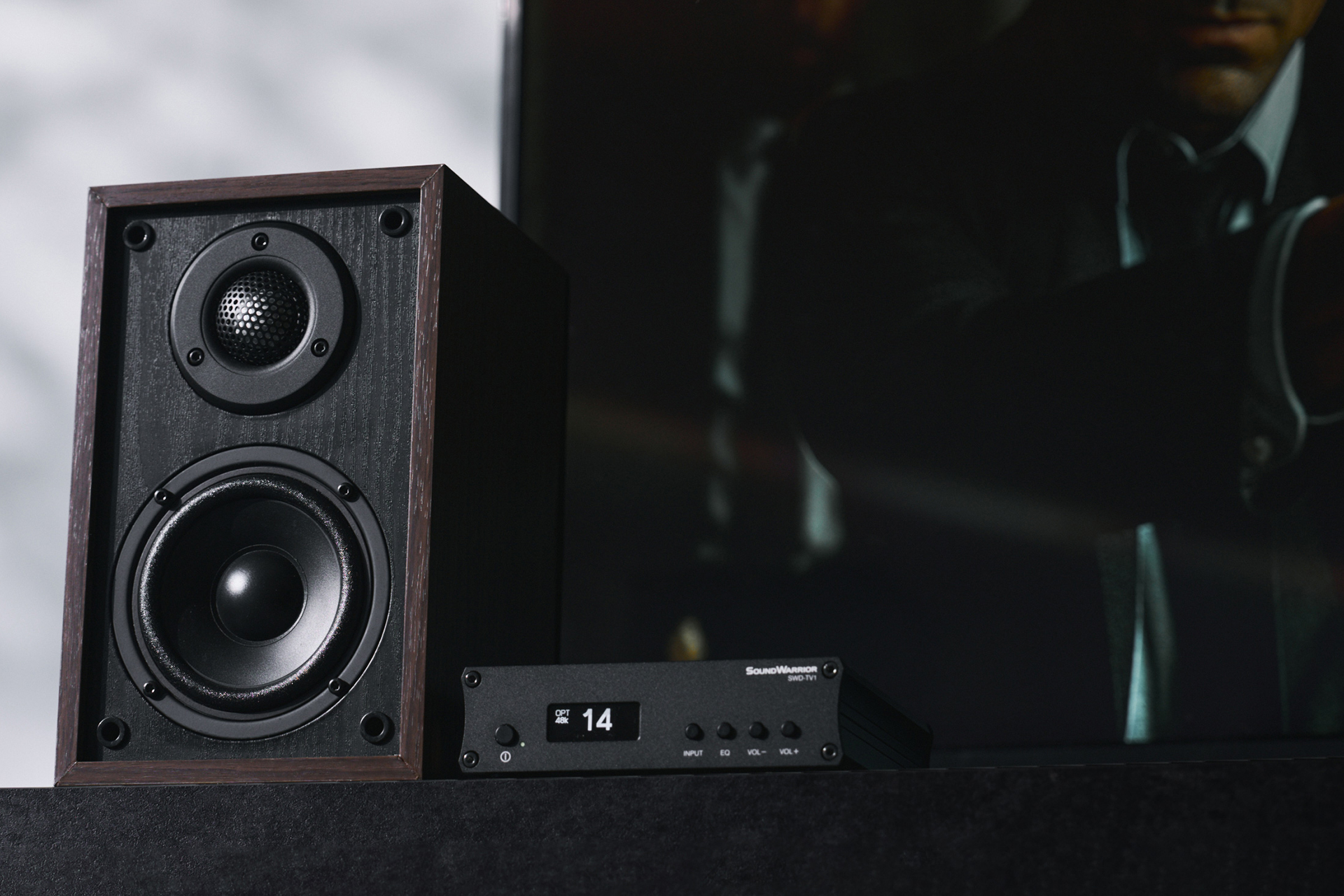 スピーカー AVサラウンドレシーバー アンプ 小型な“テレビ用アンプ”「SW TV Plus」一般販売開始。SOUND WARRIOR