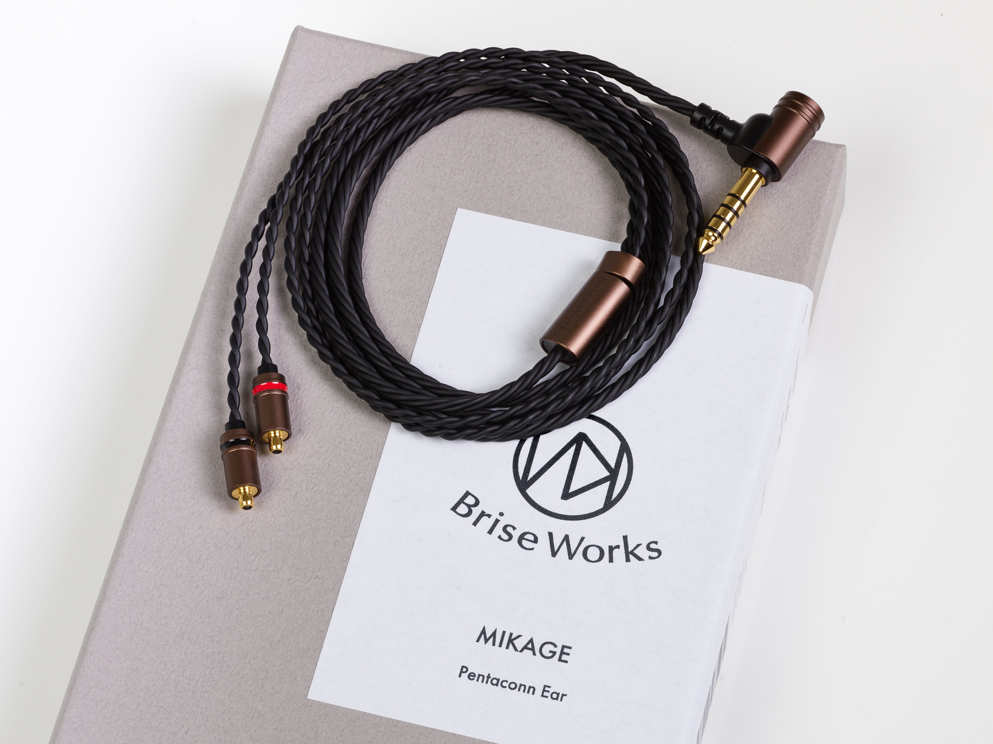 Brise Works、イヤフォンリケーブル「MIKAGE」に数量限定でPentaconn